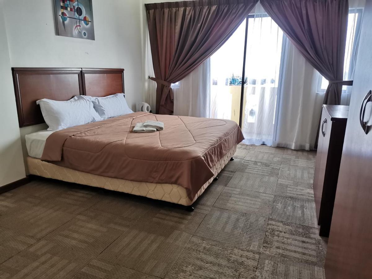 Hotel & Chalet Sportfishing Pnk Teluk Bahang Exteriör bild