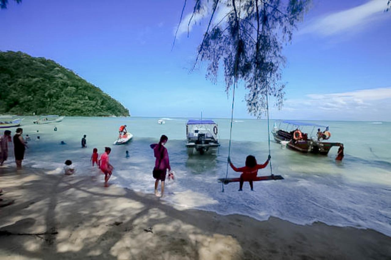 Hotel & Chalet Sportfishing Pnk Teluk Bahang Exteriör bild