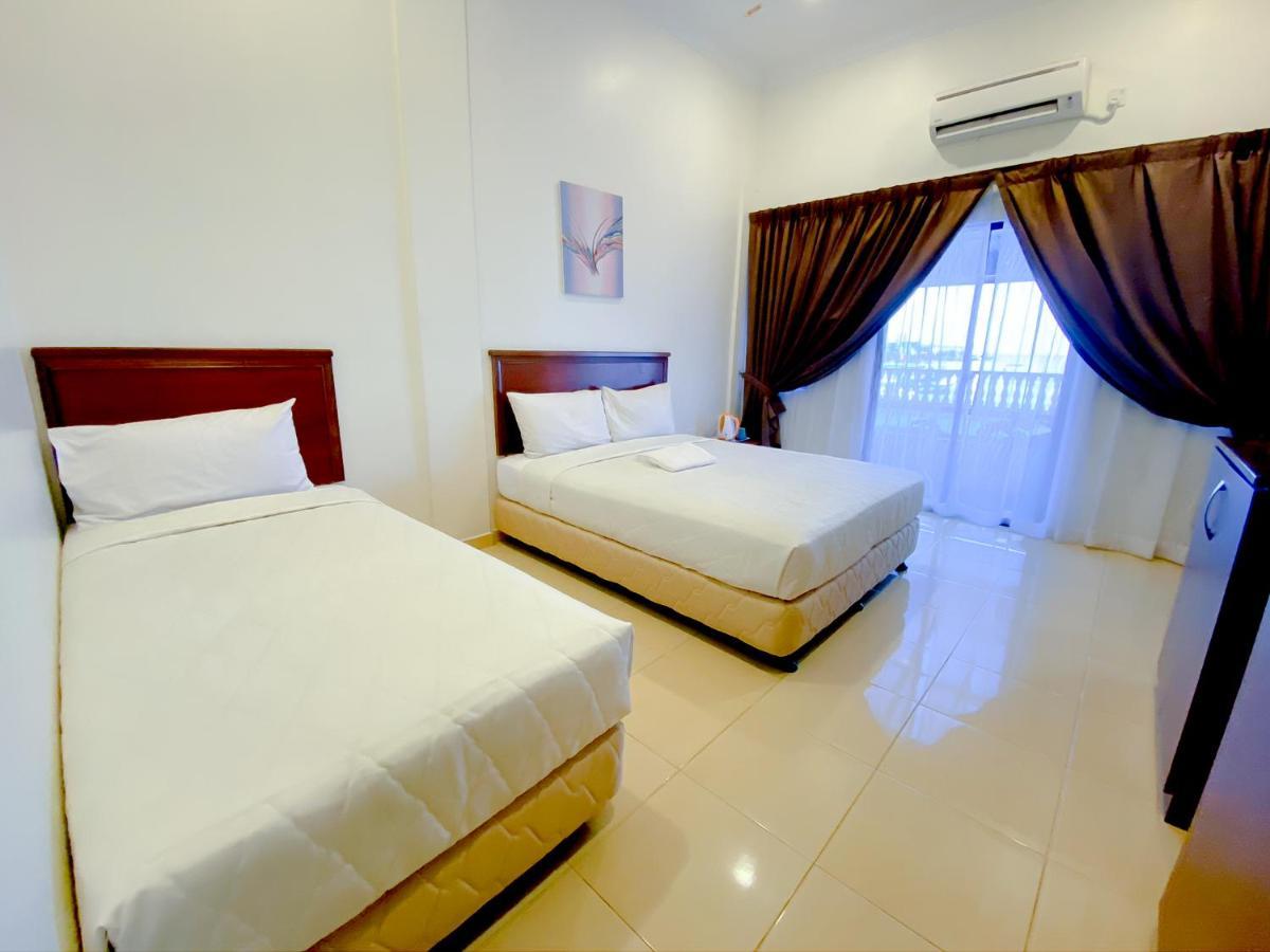 Hotel & Chalet Sportfishing Pnk Teluk Bahang Exteriör bild